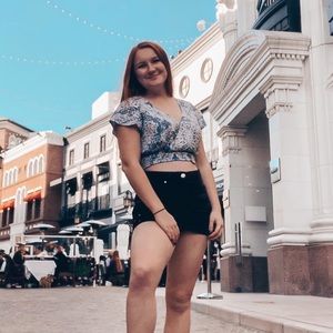 Meet your Posher, Michaela